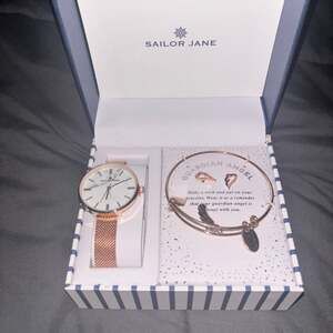 Sailor Jane Inspirational Guardian Angel wire Bracelet & Wing Earrings NWT Box